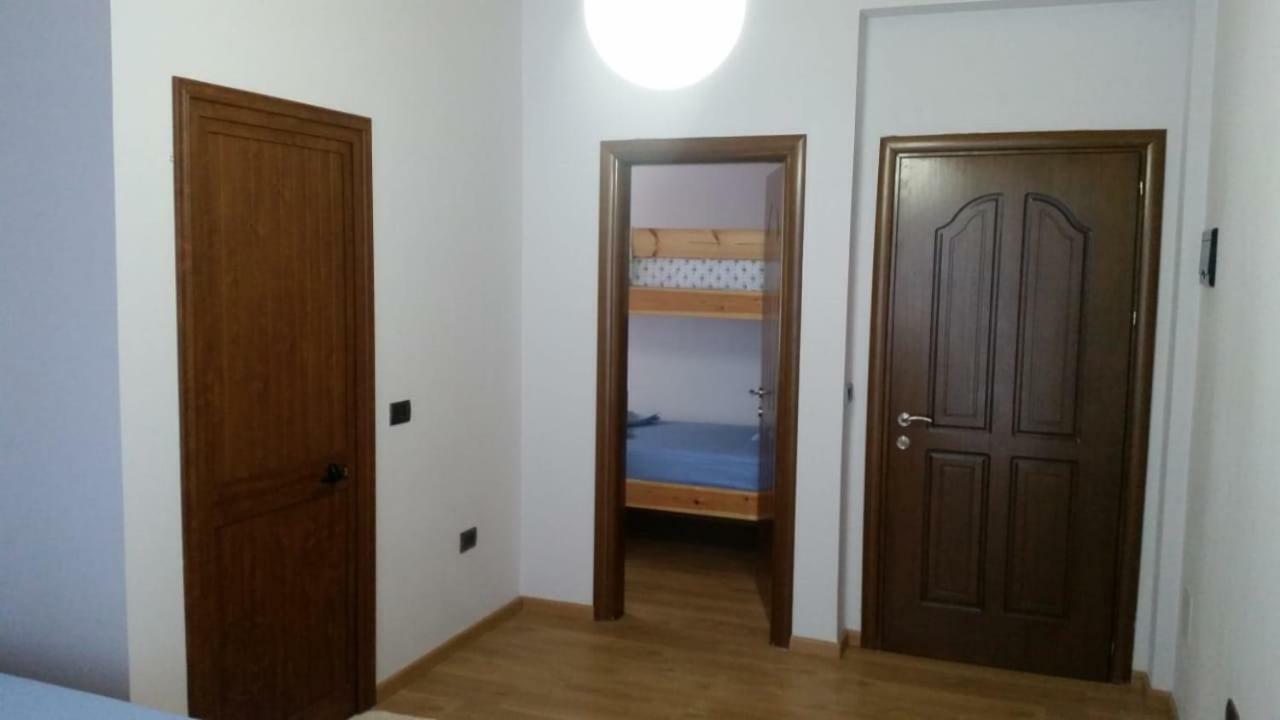 Bujtina E Tomorrit Hotel Ujanik Zewnętrze zdjęcie