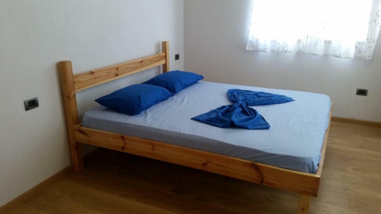 Bujtina E Tomorrit Hotel Ujanik Zewnętrze zdjęcie